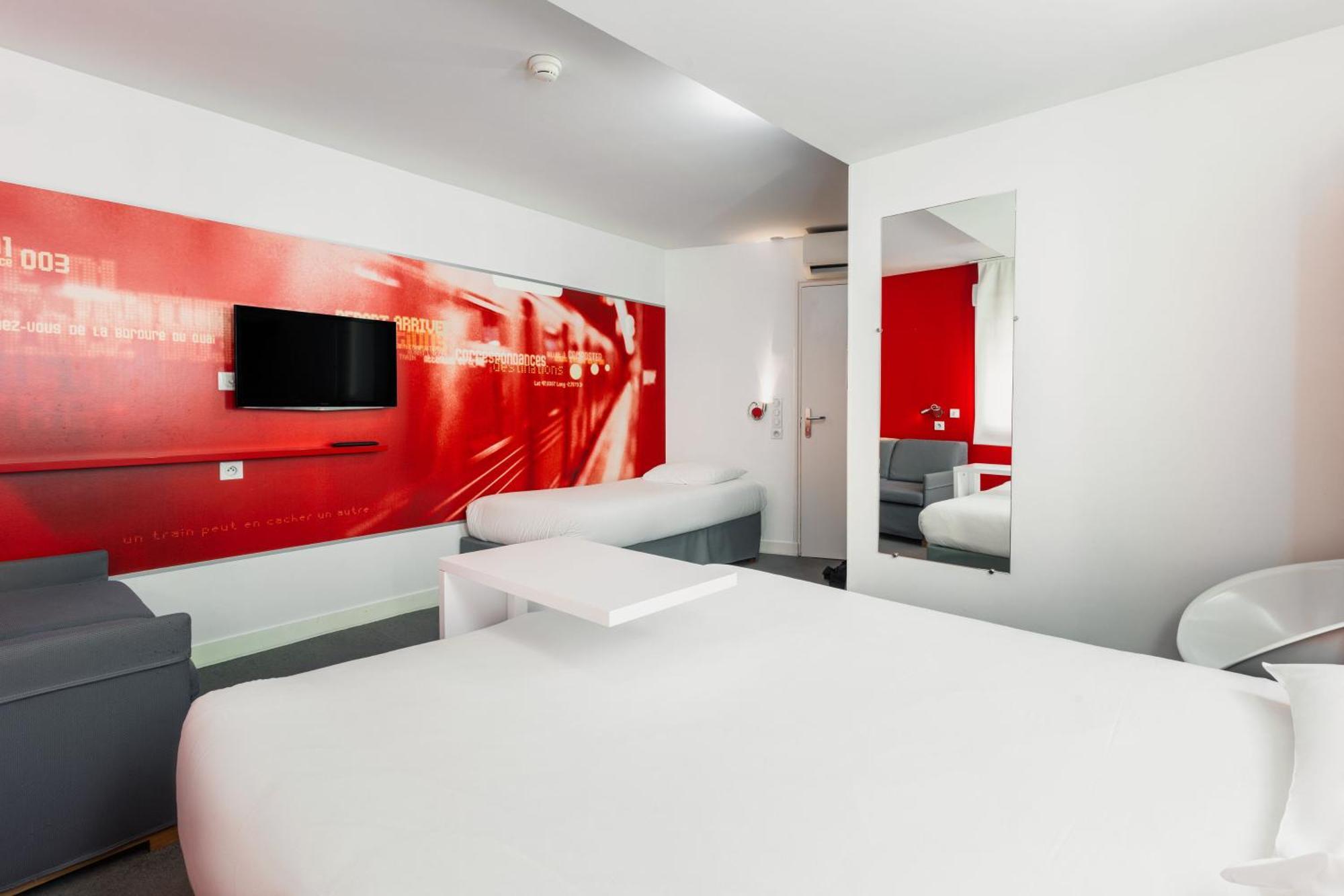 Ibis Styles Vannes Gare Centre Экстерьер фото