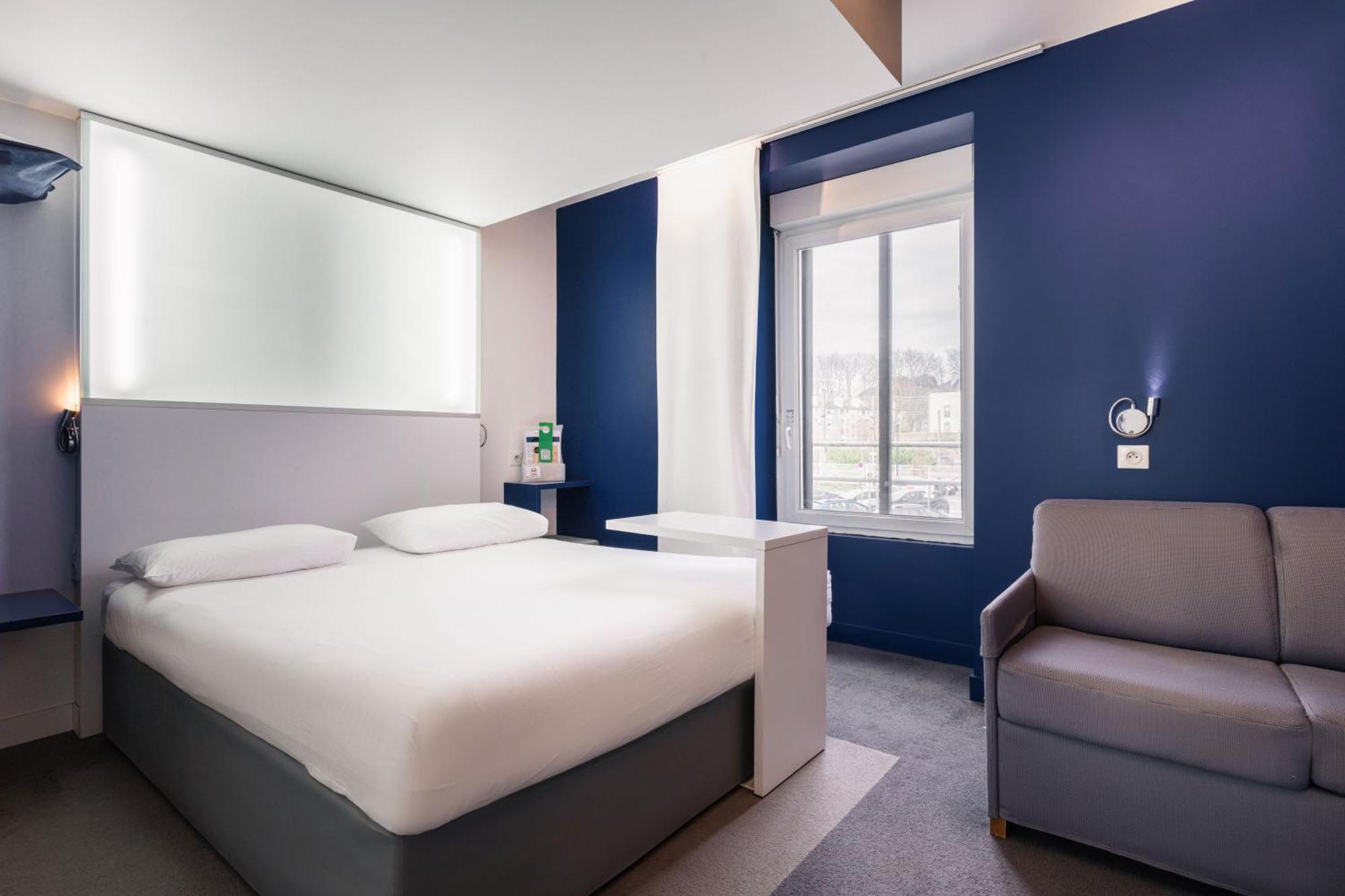 Ibis Styles Vannes Gare Centre Экстерьер фото