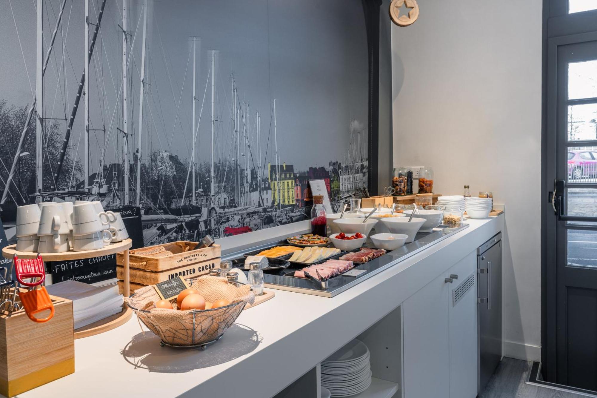 Ibis Styles Vannes Gare Centre Экстерьер фото