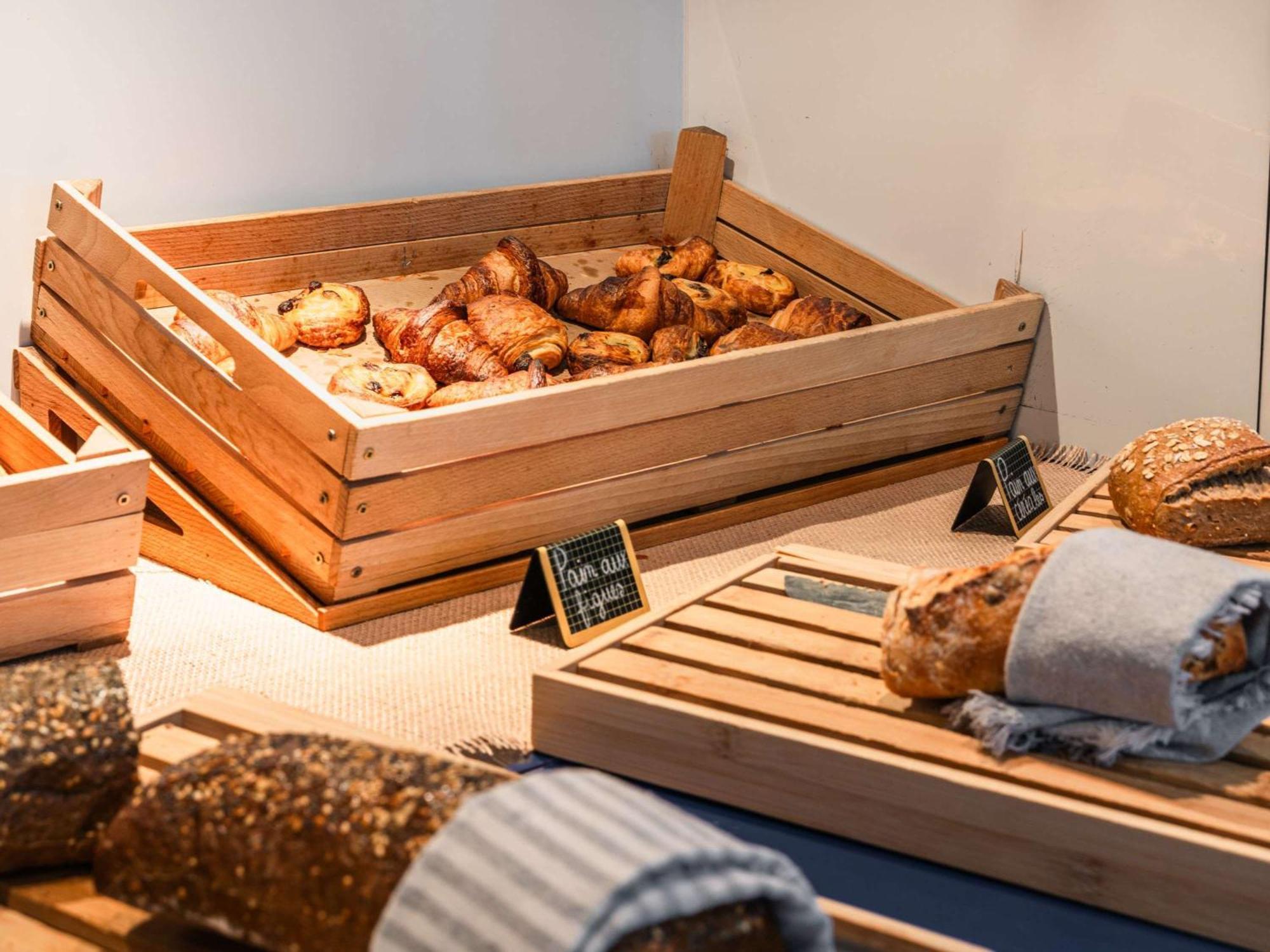 Ibis Styles Vannes Gare Centre Экстерьер фото