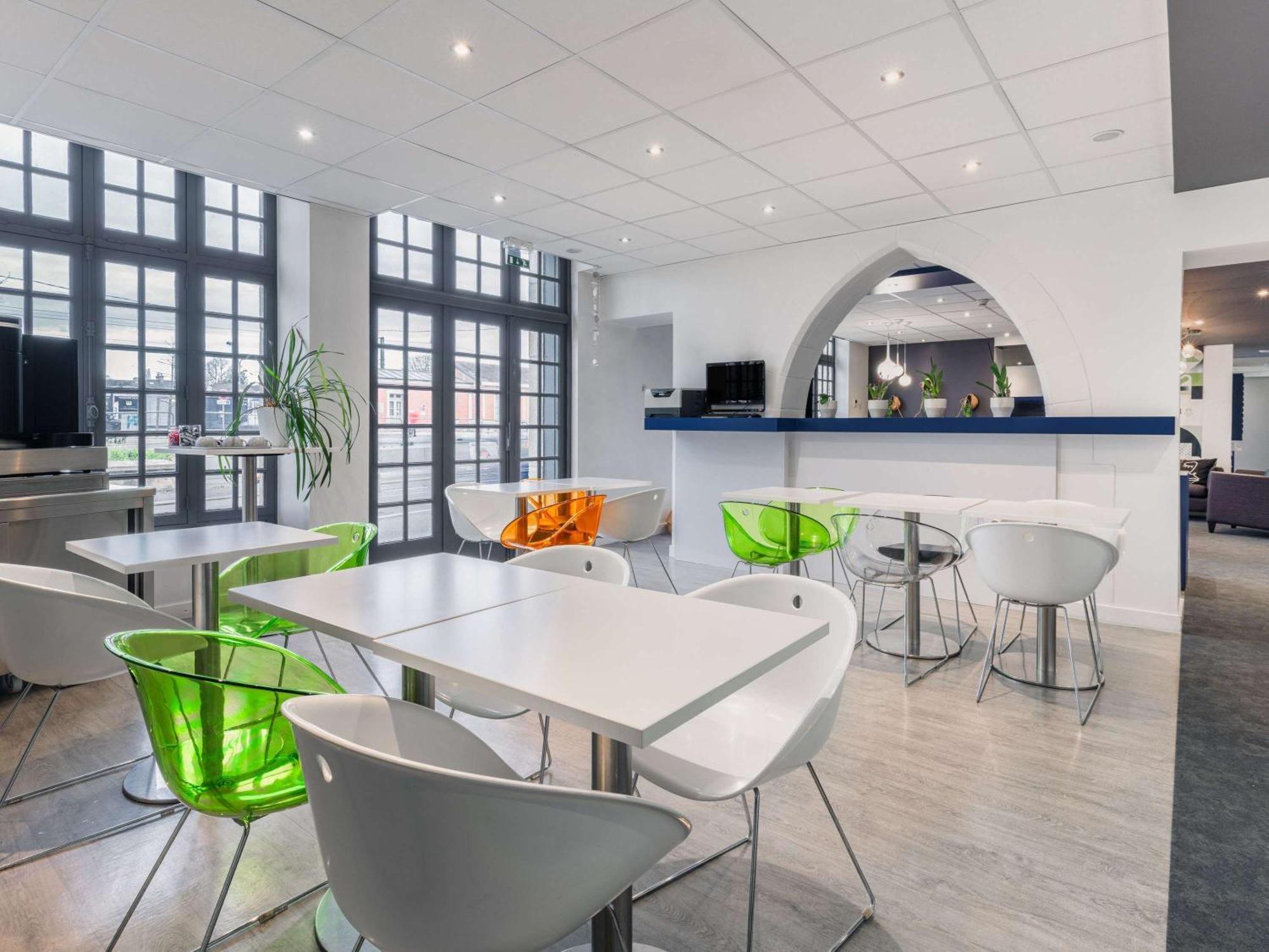 Ibis Styles Vannes Gare Centre Экстерьер фото