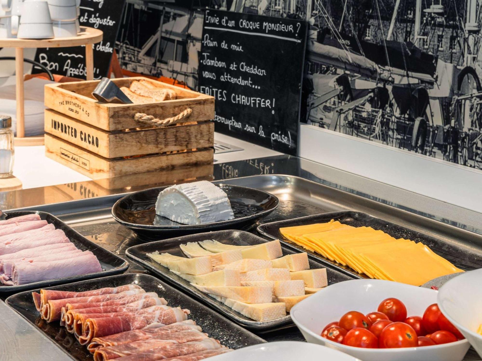 Ibis Styles Vannes Gare Centre Экстерьер фото