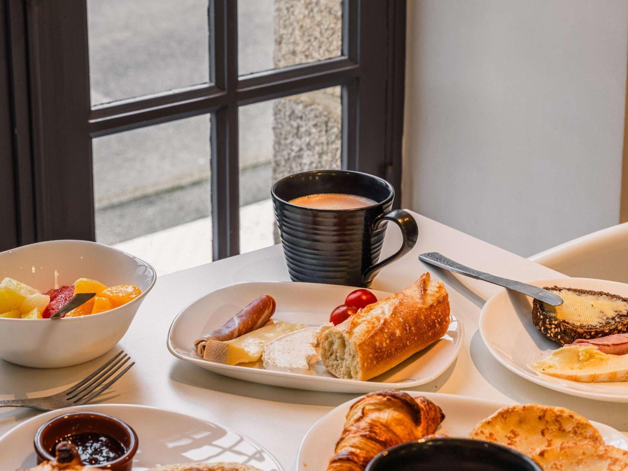 Ibis Styles Vannes Gare Centre Экстерьер фото