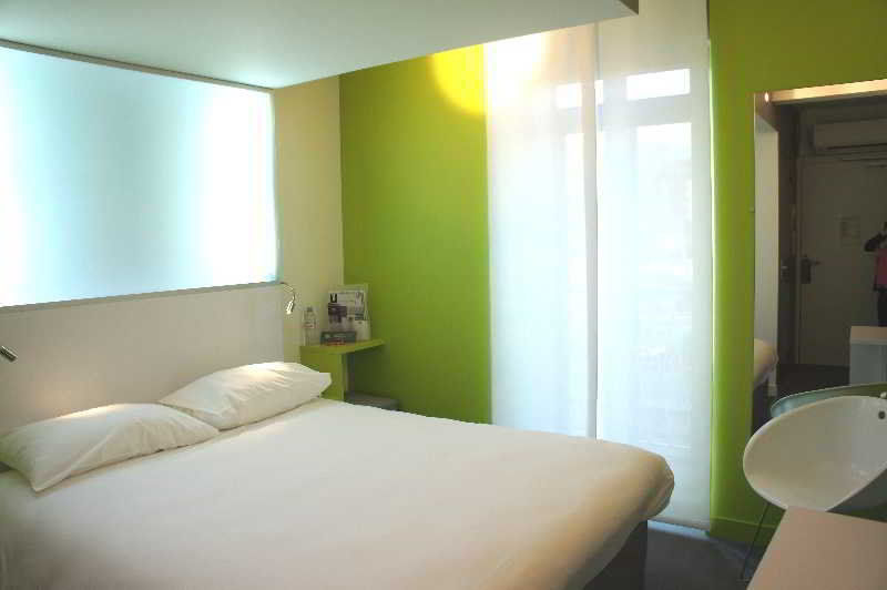 Ibis Styles Vannes Gare Centre Экстерьер фото